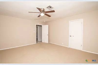 812 N Penelope Street, Belton, TX 76513 - Photo 24