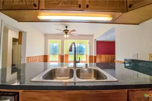 4491 Co Rd 382, Louise, TX 77455 - Photo 8