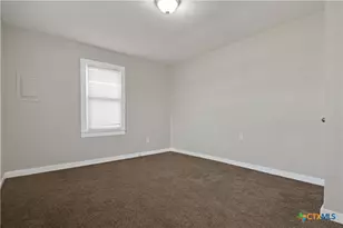 767 Taylor Ave, Seguin, TX 78155 - Photo 18