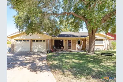 716 Westwood Drive, Port Lavaca, TX 77979 - Photo 2