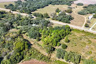 979 N Fm 647 Rd, Louise, TX 77455 - Photo 8