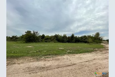 573 Robinhood Rd., Victoria, TX 77905 - Photo 6
