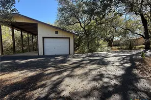 3290 River Oaks Dr, New Braunfels, TX 78132 - Photo 6