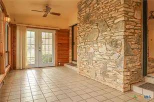 3290 River Oaks Dr, New Braunfels, TX 78132 - Photo 14