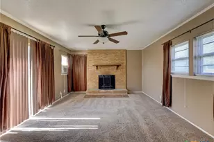 103 Lackey, Florence, TX 76527 - Photo 36