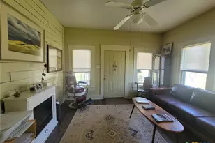 504 E Walnut St, Lometa, TX 76853 - Photo 6