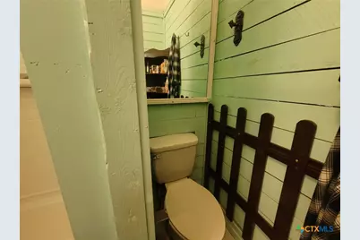 504 E Walnut Street, Lometa, TX 76853 - Photo 20