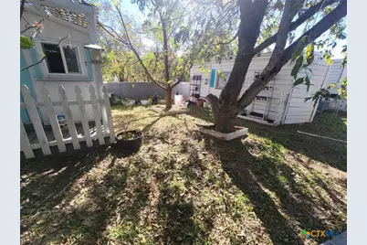 504 E Walnut Street, Lometa, TX 76853 - Photo 24