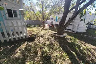 504 E Walnut St, Lometa, TX 76853 - Photo 24