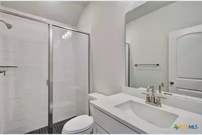 943 Creek Bed Drive, New Braunfels, TX 78130 - Photo 16