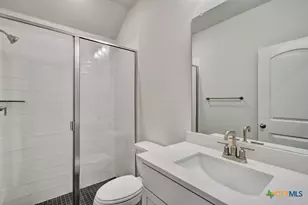 943 Creek Bed Dr, New Braunfels, TX 78130 - Photo 16