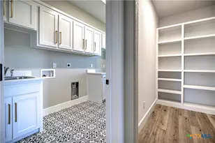 8186 S Lone Star Pkwy, Moody, TX 76557 - Photo 38