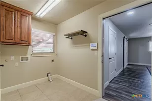 1950 Triple Peak Dr, Canyon Lake, TX 78133 - Photo 20