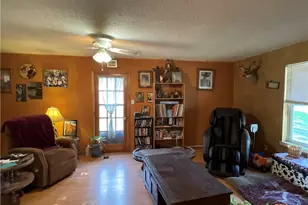 389 Hausmann Rd, Cuero, TX 77954 - Photo 14