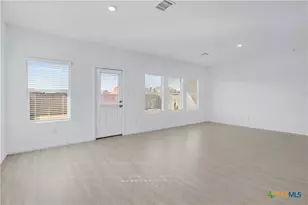 8904 James Bowie, Seguin, TX 78155 - Photo 16