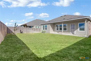 8904 James Bowie, Seguin, TX 78155 - Photo 38