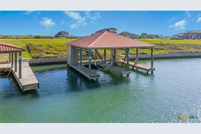 92 Chardonnay Way, Port O'Connor, TX 77979 - Photo 4