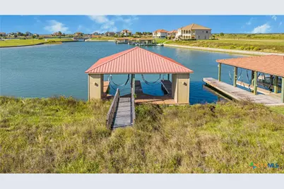 92 Chardonnay Way, Port O'Connor, TX 77979 - Photo 10