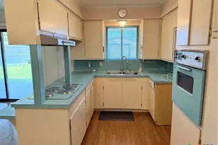 2602 Kay Dr, Victoria, TX 77901 - Photo 2