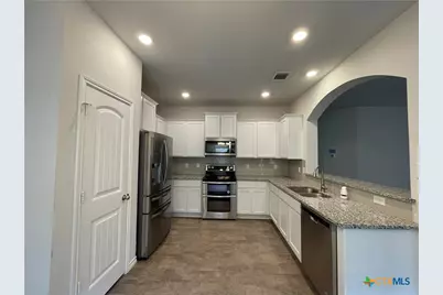 6161 Lavaca Drive, Belton, TX 76513 - Photo 8