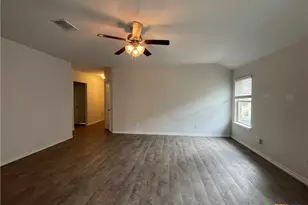 6161 Lavaca Dr, Belton, TX 76513 - Photo 4