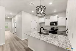 106 Leon Ln, Copperas Cove, TX 76522 - Photo 8