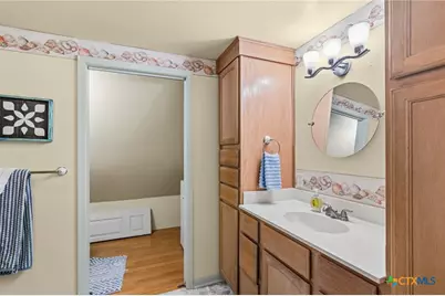 364 N Blackburn Avenue, Port Lavaca, TX 77979 - Photo 14