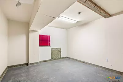 364 N Blackburn Avenue, Port Lavaca, TX 77979 - Photo 20