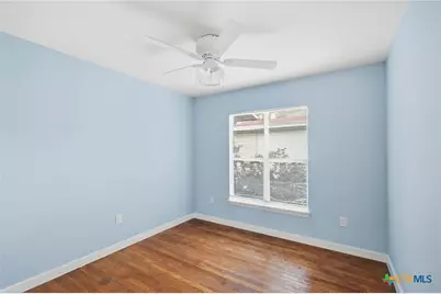 534 Cicero Drive, San Antonio, TX 78218 - Photo 18