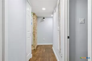 534 Cicero Dr, San Antonio, TX 78218 - Photo 14