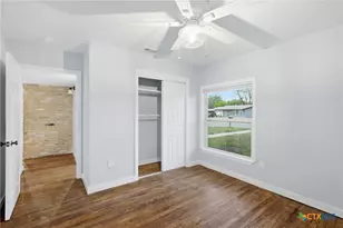 534 Cicero Dr, San Antonio, TX 78218 - Photo 16