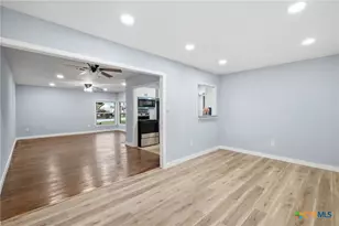 534 Cicero Dr, San Antonio, TX 78218 - Photo 12