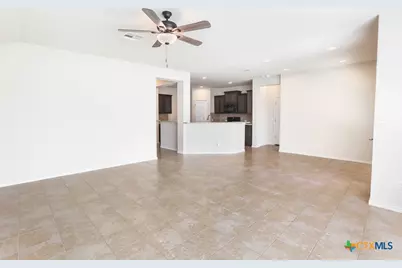 105 Leather Oak Loop, San Marcos, TX 78666 - Photo 6