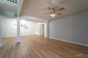 702 Brookhollow Dr, Port Lavaca, TX 77979 - Photo 4