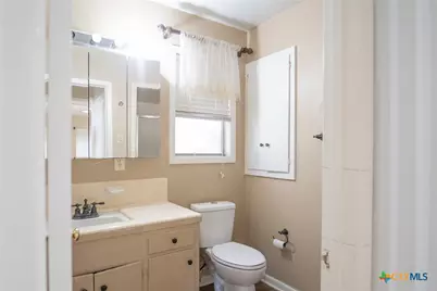 702 Brookhollow Drive, Port Lavaca, TX 77979 - Photo 12