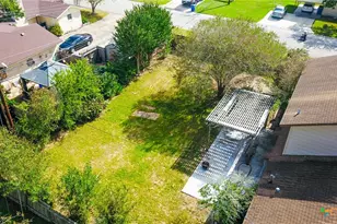 702 Brookhollow Dr, Port Lavaca, TX 77979 - Photo 22