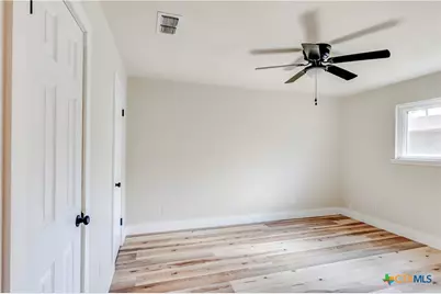 905 S Roy Reynolds Drive, Harker Heights, TX 76548 - Photo 22