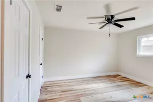 905 S Roy Reynolds Dr, Harker Heights, TX 76548 - Photo 22