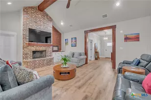 1601 Badger Ln, Lampasas, TX 76550 - Photo 4