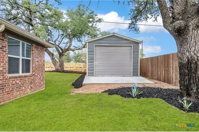 1601 Badger Lane, Lampasas, TX 76550 - Photo 26