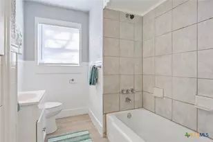 811 N 6th St, Temple, TX 76501 - Photo 16