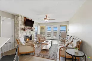 1226 Cougar Dr, Canyon Lake, TX 78133 - Photo 4