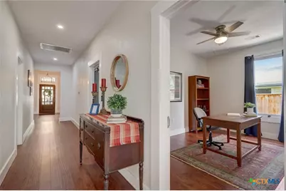 546 S Academy Avenue, New Braunfels, TX 78130 - Photo 20