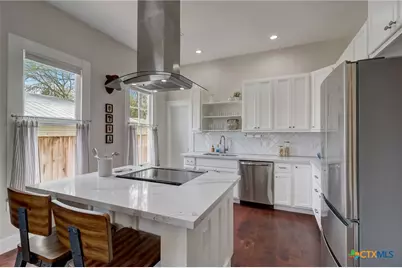 546 S Academy Avenue, New Braunfels, TX 78130 - Photo 14