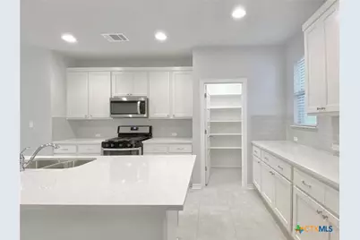 816 Alta Way, Leander, TX 78641 - Photo 4