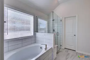 2027 Stephanie Ave, New Braunfels, TX 78132 - Photo 16