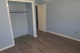 508 Wilson, Edna, TX 77957 - Photo 18