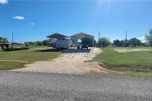 507 W Oakland Ave, Seadrift, TX 77983 - Photo 1