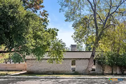 715 W Hopkins Street #101, San Marcos, TX 78666 - Photo 2