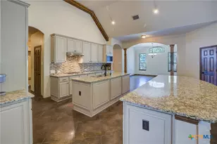 1120 Glen Wood Dr, New Braunfels, TX 78132 - Photo 4